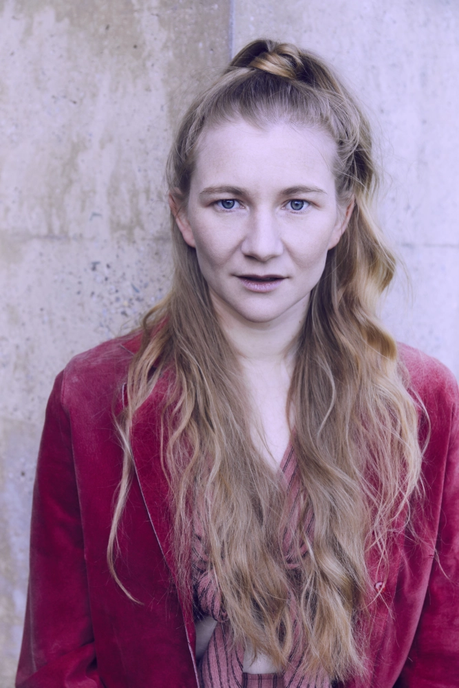 Portrait of Vivienne Causemann by Hilde Van Mas